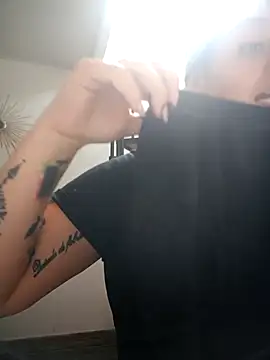 Snapshot of Fernandar2025 chatting on 28, 3, 2026 Fernandar2025 online show from 28, 3, 2026