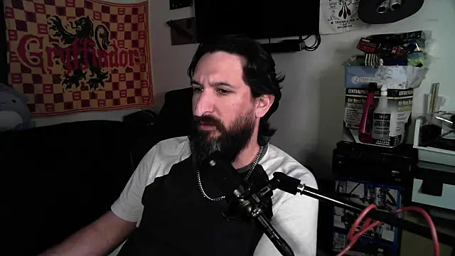 Snapshot of DevilPup75_ chatting on 3, 4, 2026 DevilPup75 online show from 3, 4, 2026
