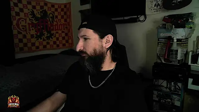 Snapshot of DevilPup75_ chatting on 15, 4, 2026 DevilPup75 online show from 15, 4, 2026