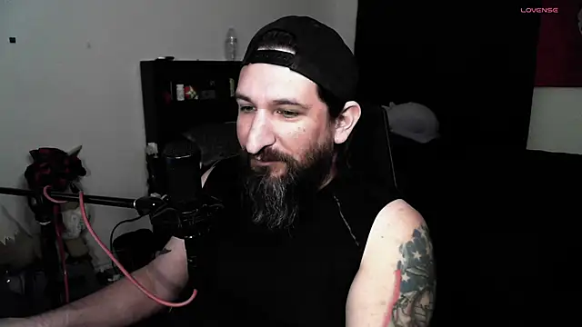 Snapshot of DevilPup75_ chatting on 3, 5, 2026 DevilPup75 online show from 3, 5, 2026