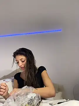 naughtybella05 online show from 22, 11, 2025