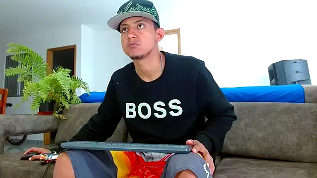 Snapshot of skinny23cm chatting on 28, 1, 2025 skinny23cm online show from 28, 1, 2025