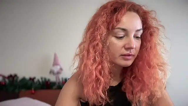 Reddgiirl online show from 19, 12, 2025