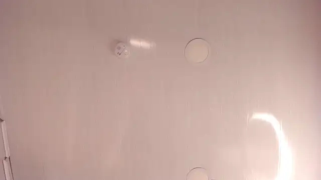 mia kisses2 online show from 21, 3, 2026