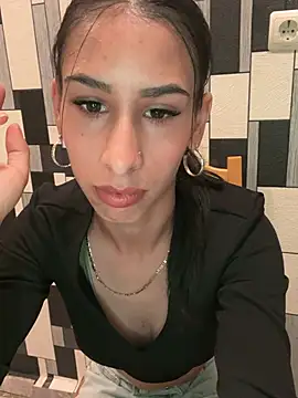 Snapshot of Sarairina chatting on 20, 5, 2026 Sarairina online show from 20, 5, 2026