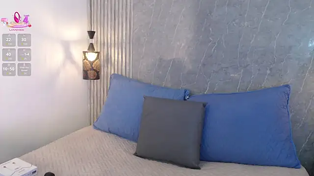 Emili  hot online show from 14, 2, 2026