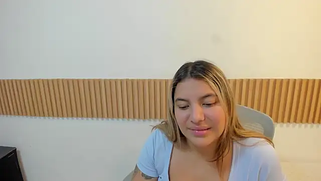 Snapshot of OliviaSweett chatting on 26, 5, 2026 OliviaSweett online show from 26, 5, 2026