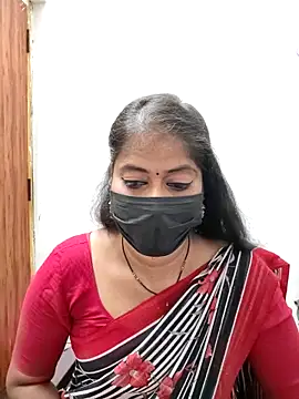 Snapshot of tamil_Sigappu_Roja chatting on 8, 6, 2026 tamil Sigappu Roja online show from 8, 6, 2026