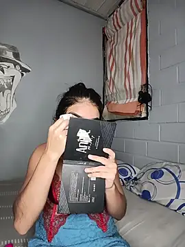 Bigtiti01 online show from 15, 4, 2026