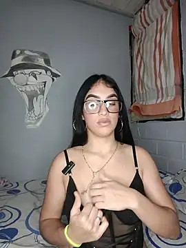 Snapshot of Bigtiti01 chatting on 1, 6, 2026 Bigtiti01 online show from 1, 6, 2026