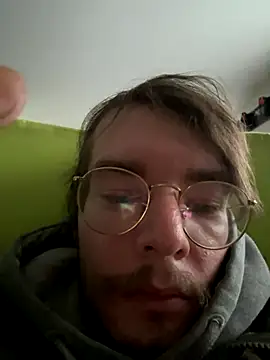 Snapshot of Hungboxer69 chatting on 24, 10, 2025 Hungboxer69 online show from 24, 10, 2025