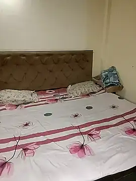 Snapshot of missneha61 chatting on 28, 9, 2025 missneha61 online show from 28, 9, 2025