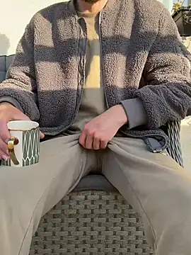 Michel huge online show from 5, 4, 2026