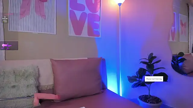 Snapshot of kissme_cutie chatting on 13, 11, 2025 kissme cutie online show from 13, 11, 2025