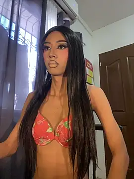 Snapshot of YourTiffanyX chatting on 6, 7, 2026 YourTiffanyX online show from 6, 7, 2026