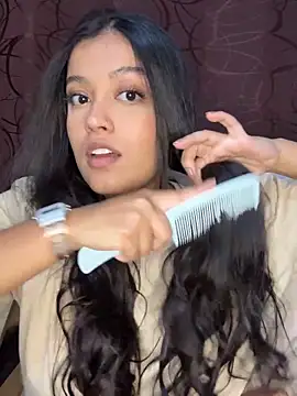 Snapshot of Camila_Bustamante chatting on 13, 10, 2025 Camila Bustamante online show from 13, 10, 2025