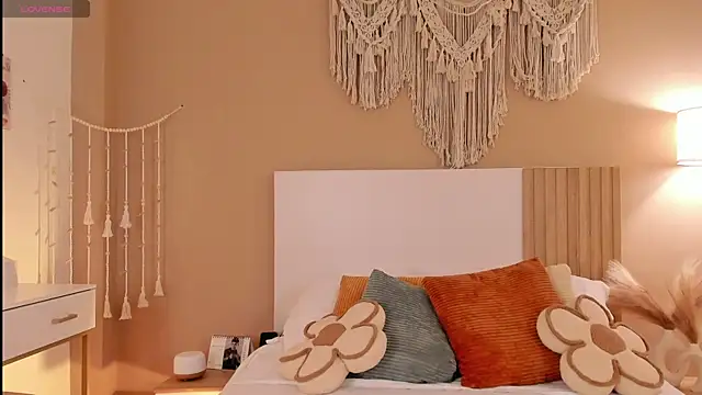 Camila Bustamante online show from 10, 2, 2026