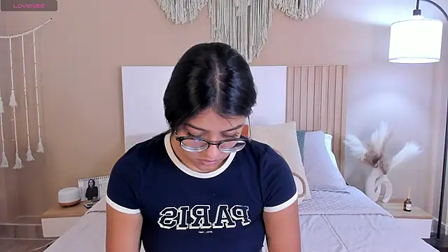 Snapshot of Camila_Bustamante chatting on 2, 5, 2026 Camila Bustamante online show from 2, 5, 2026