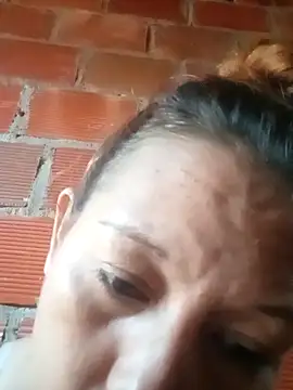 Snapshot of marinita13 chatting on 27, 4, 2026 marinita13 online show from 27, 4, 2026