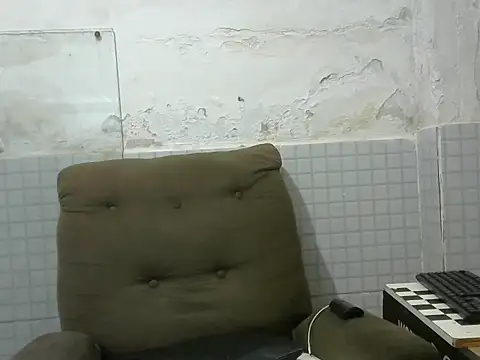 Snapshot of morenomascarado17 chatting on 13, 10, 2025 morenomascarado17 online show from 13, 10, 2025