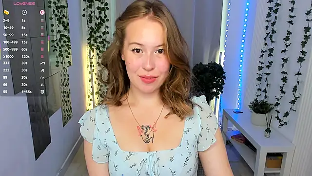 Snapshot of LanaRoselle chatting on 8, 8, 2026 LanaRoselle online show from 8, 8, 2026