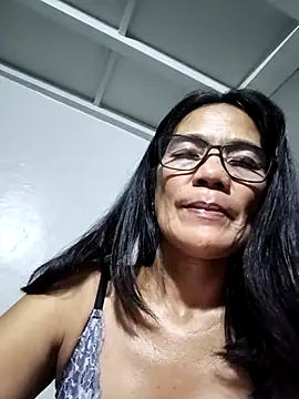 Snapshot of ImYourWoman_55 chatting on 26, 6, 2026 ImYourWoman 55 online show from 26, 6, 2026
