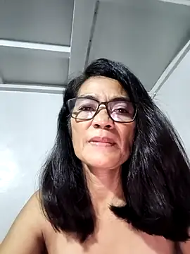 Snapshot of ImYourWoman_55 chatting on 11, 7, 2026 ImYourWoman 55 online show from 11, 7, 2026
