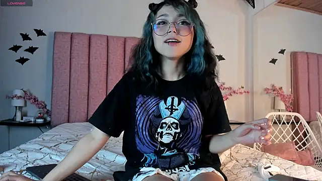 TerumiKitty online show from 24, 11, 2025