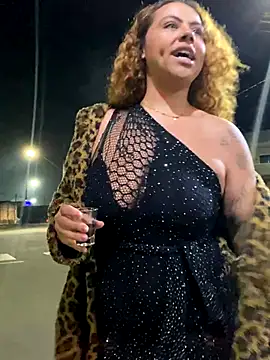 Snapshot of Chloe_Leaozinho chatting on 5, 10, 2025 Chloe Leaozinho online show from 5, 10, 2025