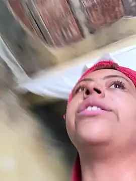 Chloe Leaozinho online show from 16, 1, 2026