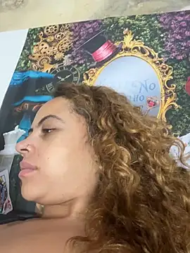 Chloe Leaozinho online show from 31, 3, 2026