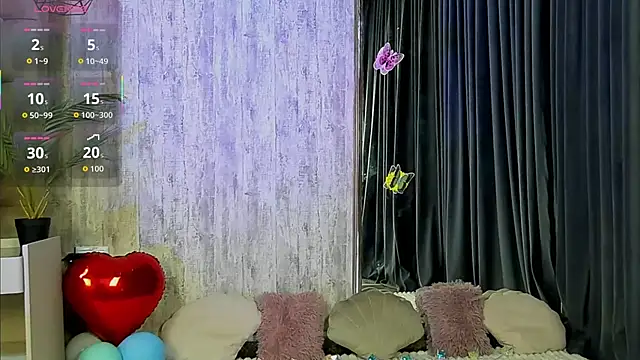 Snapshot of Maya_Collins_ chatting on 13, 3, 2026 Maya Collins online show from 13, 3, 2026