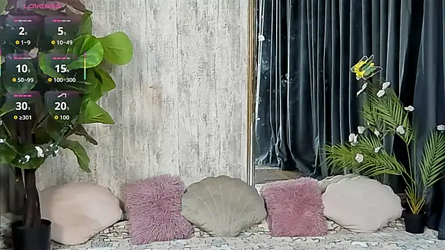 Snapshot of Maya_Collins_ chatting on 26, 3, 2026 Maya Collins online show from 26, 3, 2026