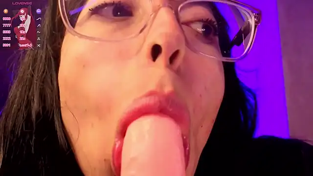 Miranda sexlove  online show from 19, 7, 2026