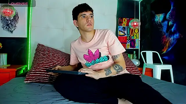 Matteo12  online show from 26, 9, 2025