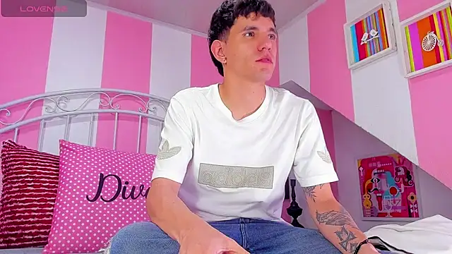 Matteo12  online show from 8, 10, 2025