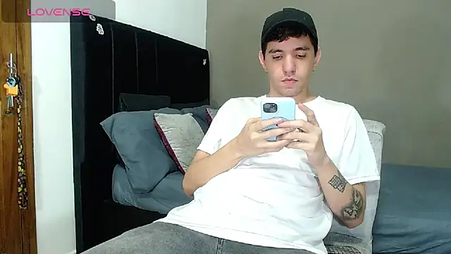 Matteo12  online show from 2, 2, 2026