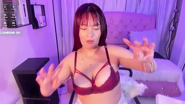 Snapshot of Jolie_price chatting on 23, 5, 2026 Jolie price online show from 23, 5, 2026