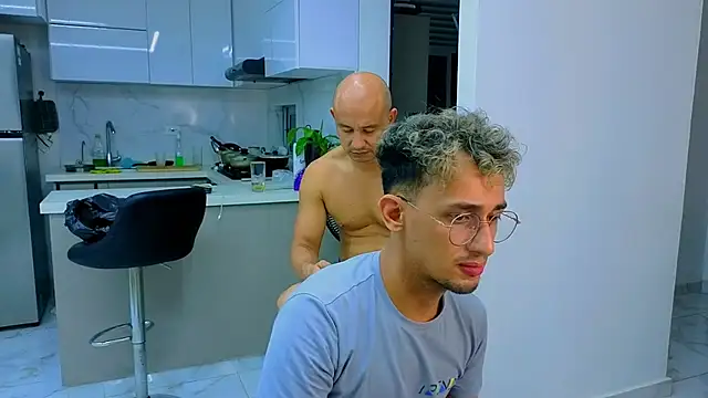 Snapshot of twoboyssex chatting on 8, 5, 2026 twoboyssex online show from 8, 5, 2026