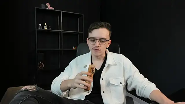 Snapshot of FelixStarkk chatting on 3, 5, 2026 FelixStarkk online show from 3, 5, 2026