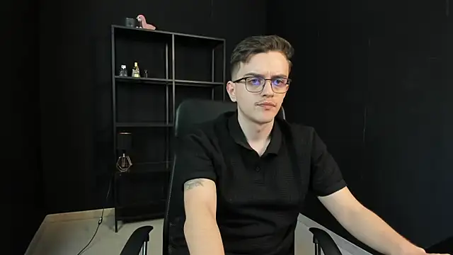 Snapshot of FelixStarkk chatting on 4, 5, 2026 FelixStarkk online show from 4, 5, 2026