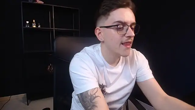 Snapshot of FelixStarkk chatting on 16, 5, 2026 FelixStarkk online show from 16, 5, 2026