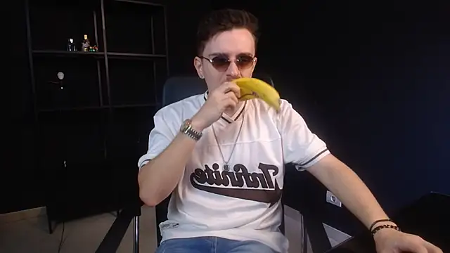 Snapshot of FelixStarkk chatting on 2, 6, 2026 FelixStarkk online show from 2, 6, 2026