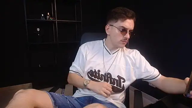 Snapshot of FelixStarkk chatting on 9, 6, 2026 FelixStarkk online show from 9, 6, 2026