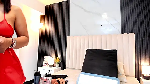 Samantha Claus online show from 12, 11, 2025