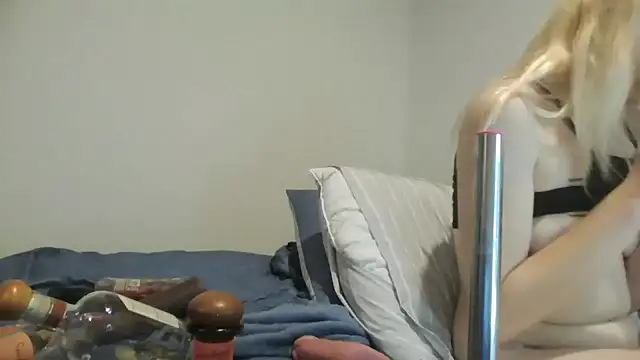 Babybunny8765 online show from 1, 12, 2025