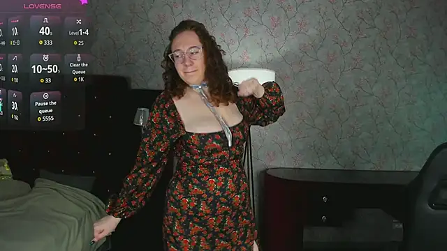 ellie coy  online show from 7, 4, 2026