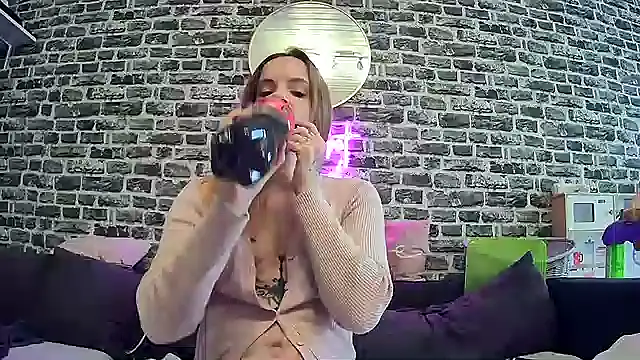 SexyMilf 37 online show from 14, 11, 2025