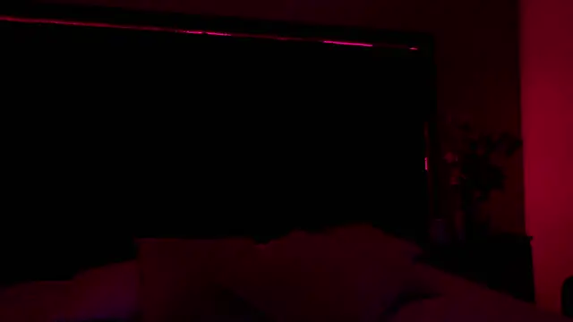 GabyMoreau online show from 25, 10, 2025