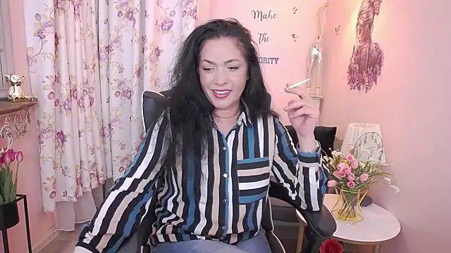 Snapshot of MyLovOne chatting on 1, 6, 2026 MyLovOne online show from 1, 6, 2026